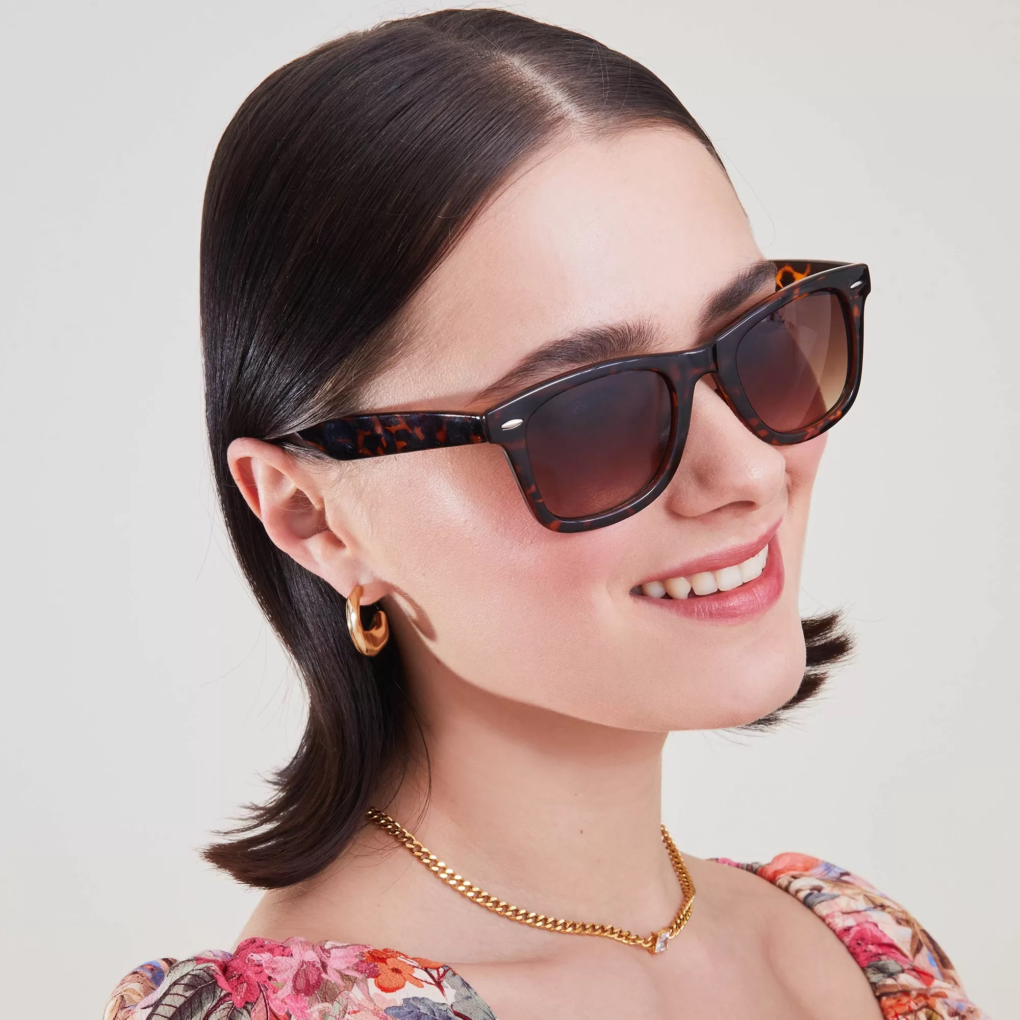 Accessorize London Women's Classic Flat Top Sunglasses