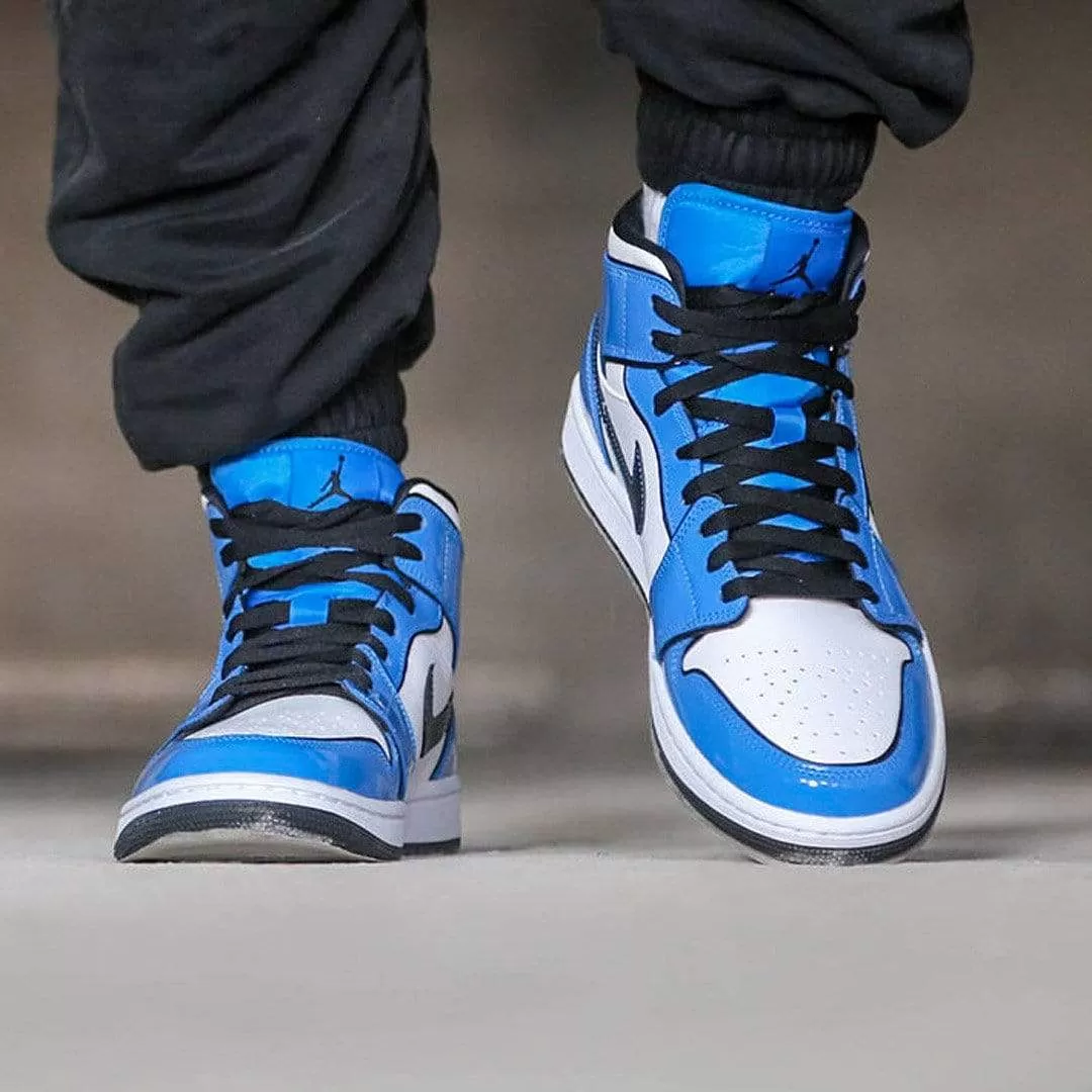 Air Jordan 1 Mid SE 'Signal Blue'