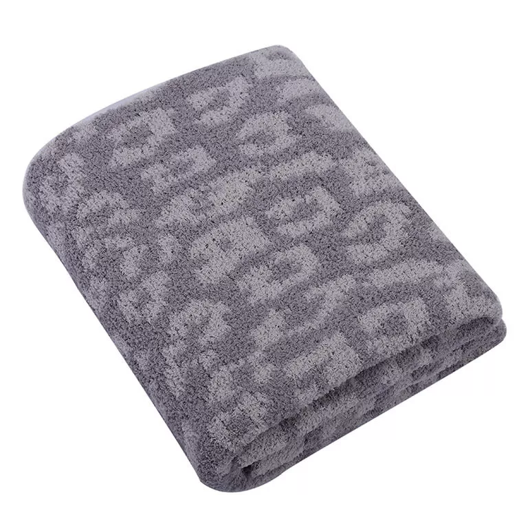 Baby Leopard Print Suede Jacquard Knitted Blanket