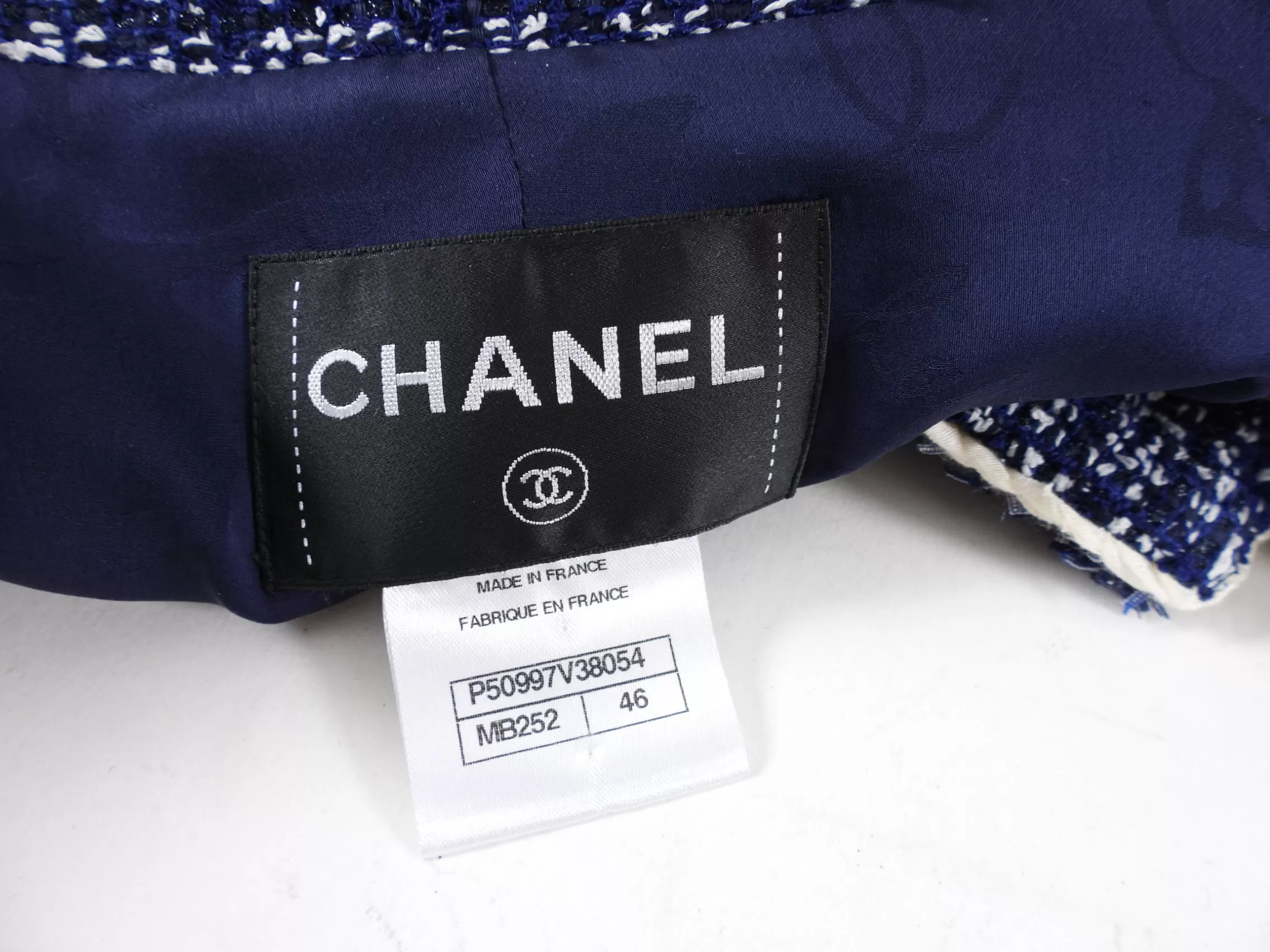 Chanel 2015 Blue and White Tweed Short Jacket - L / XL