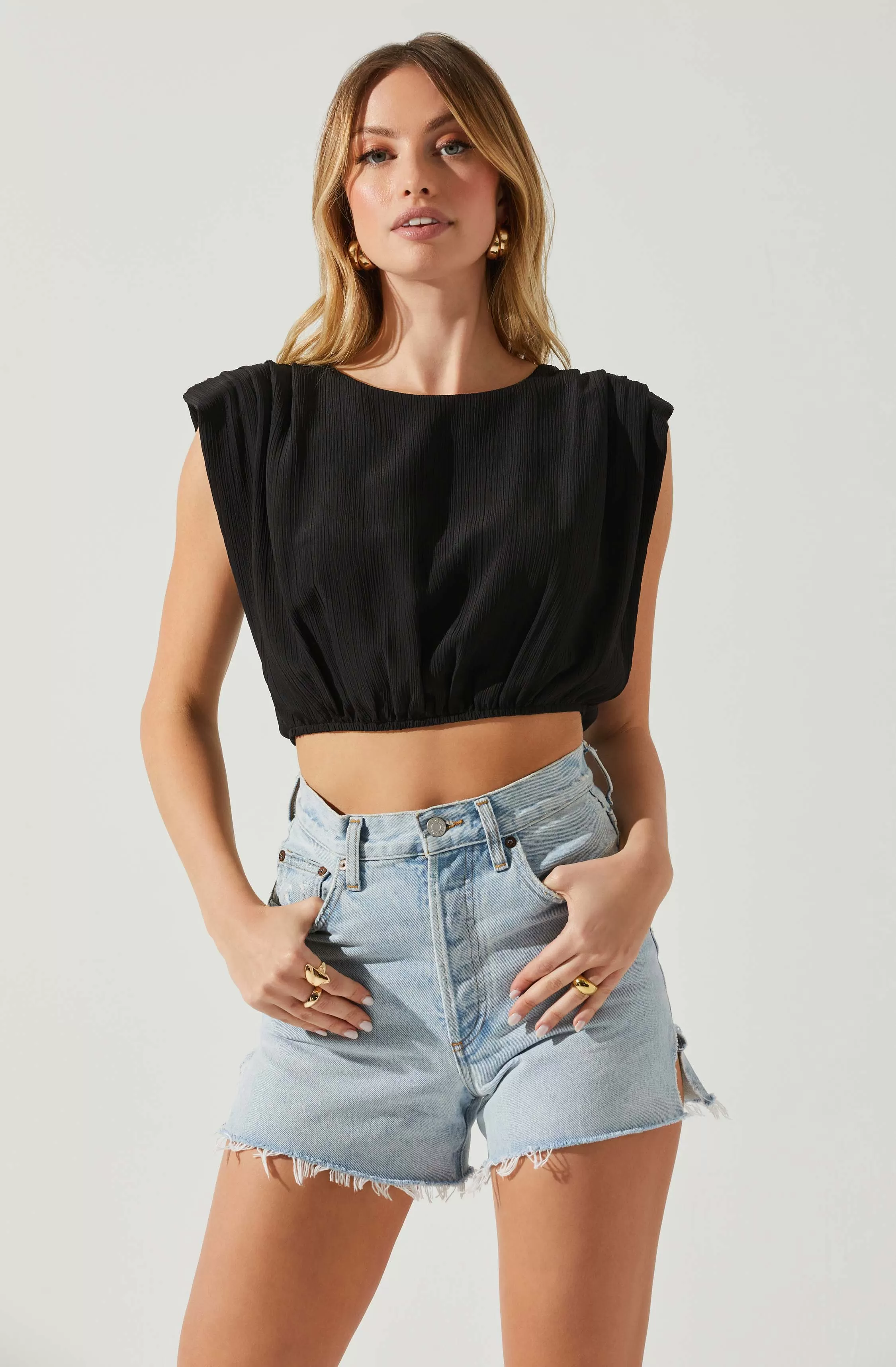 Cropped Plisse Balloon Hem Top