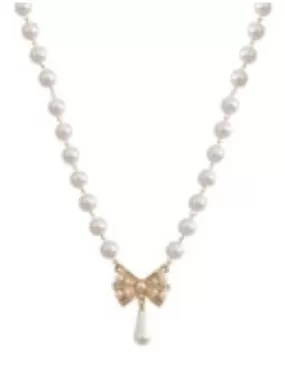 Dreaming of Pearls Necklace