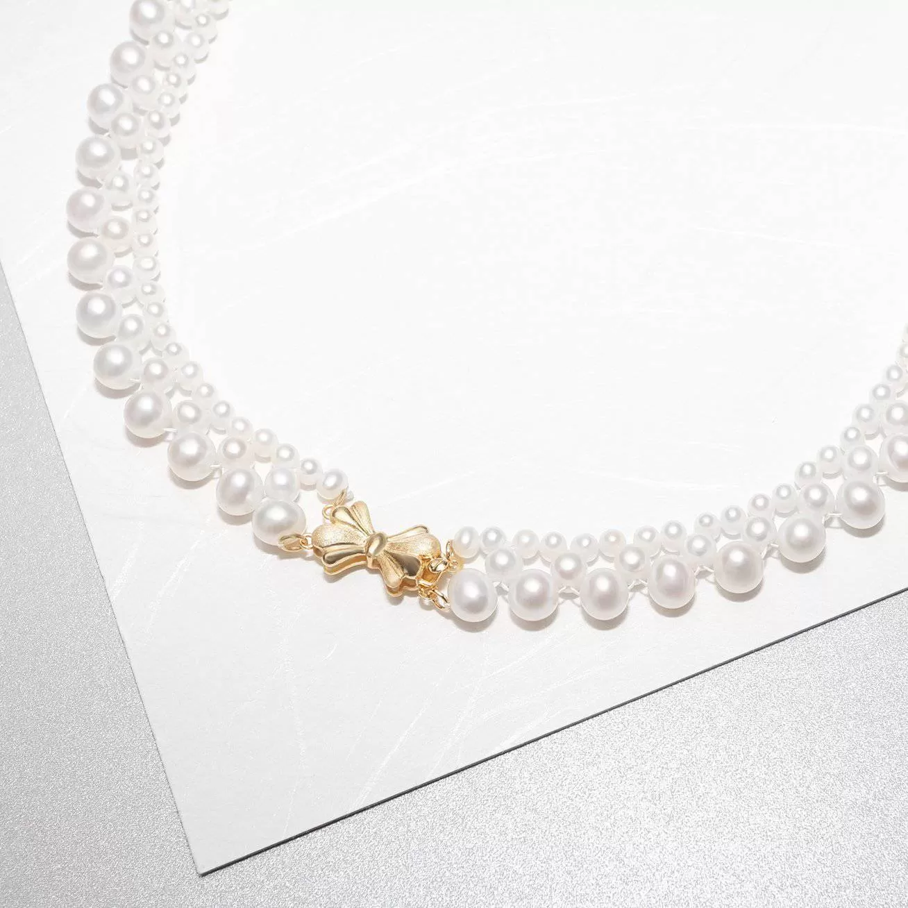 Elegant Freshwater Pearl Necklace WN00190