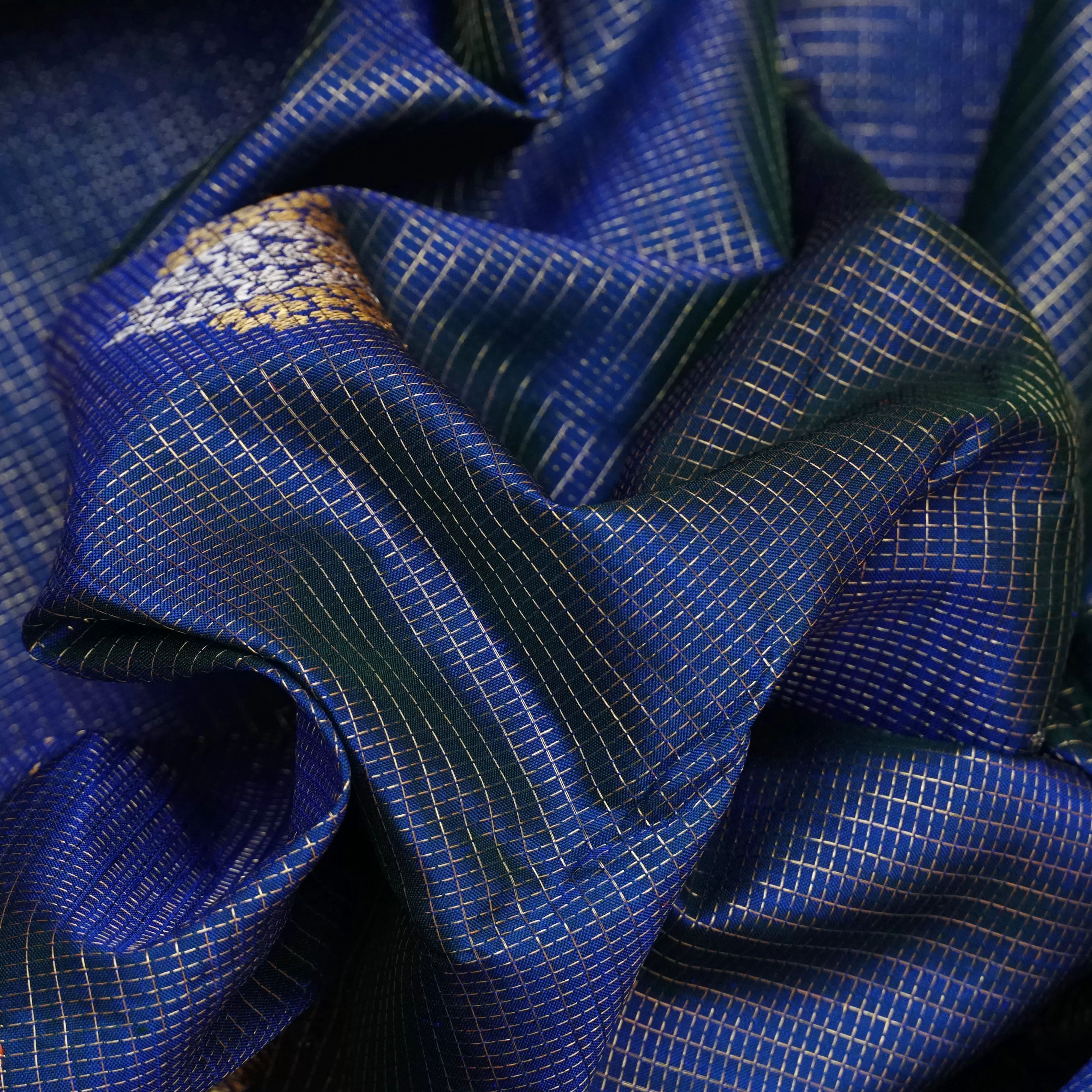 Handwoven Blue with Orange Kanjivaram Silk Saree - 1898T008799DSC