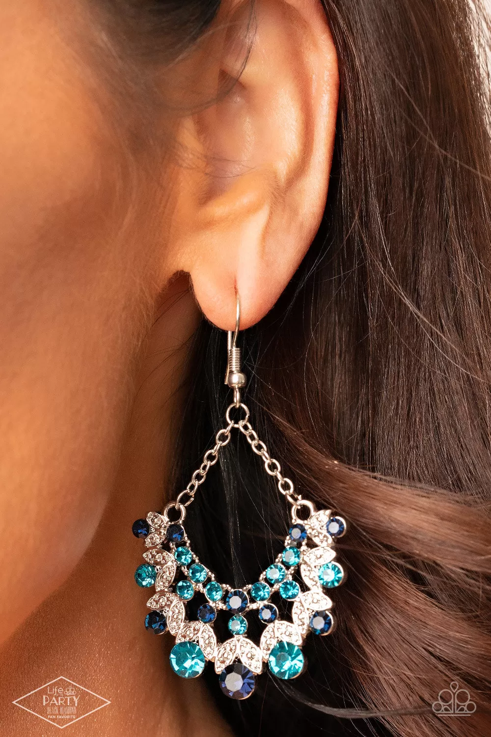 Hey, Glitter Glitter - Blue Earring