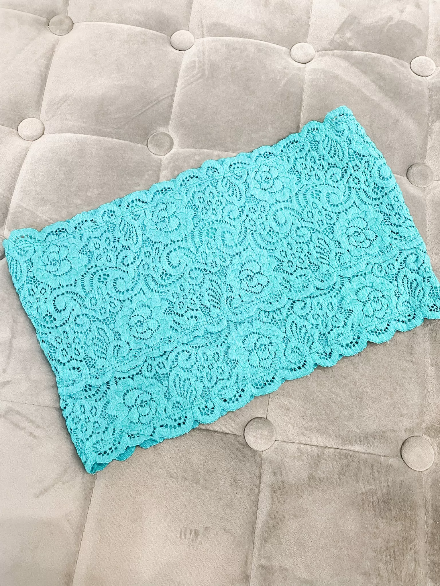 Lace Scallop Bandeau