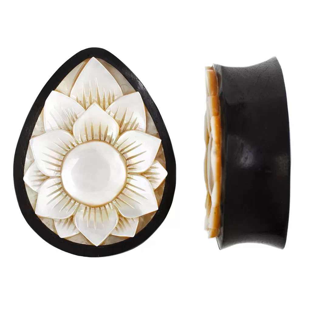 Lotus Flower Plug - Mother of Pearl