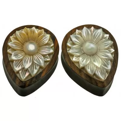 Lotus Flower Plug - Mother of Pearl