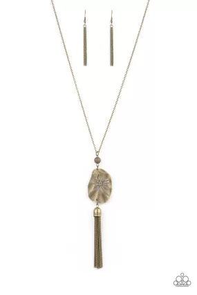 Paparazzi Botanical Beaches - Brass Necklace