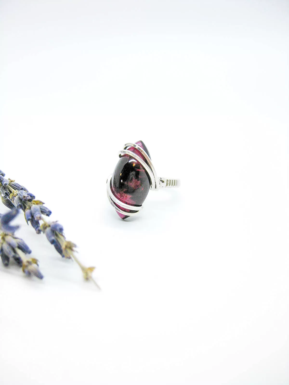 Petal: Garnet Ring - R35oak