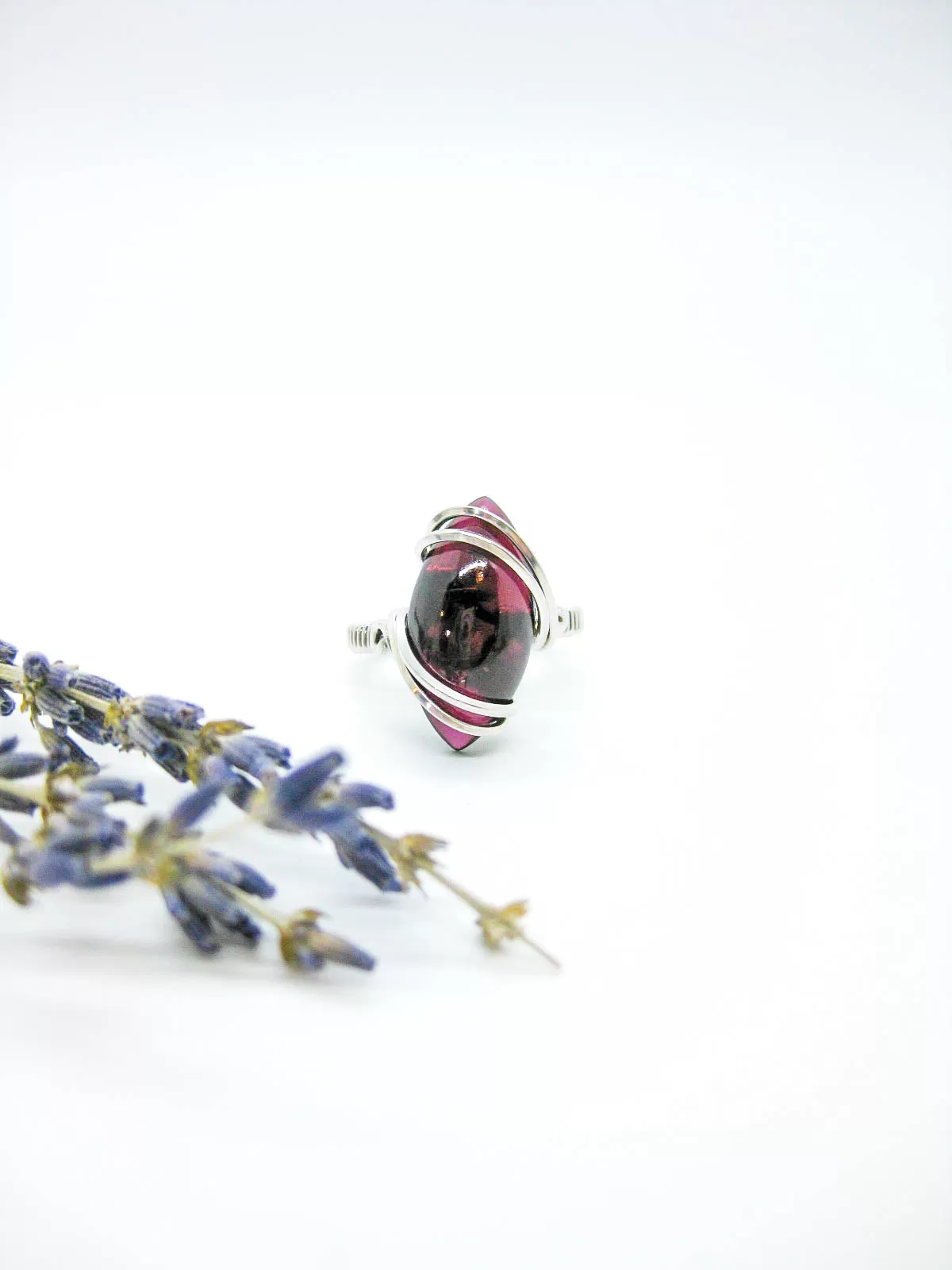 Petal: Garnet Ring - R35oak