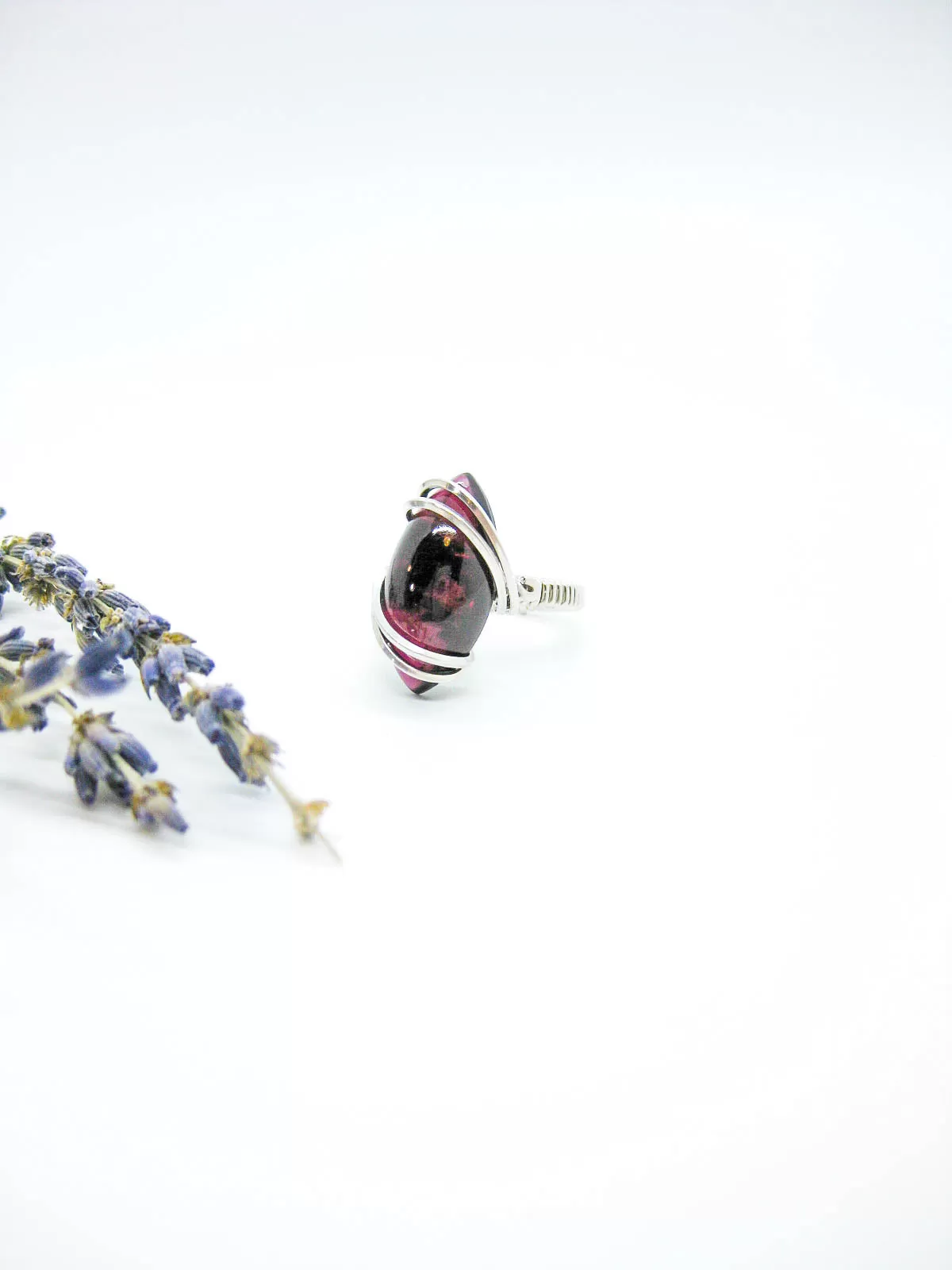 Petal: Garnet Ring - R35oak