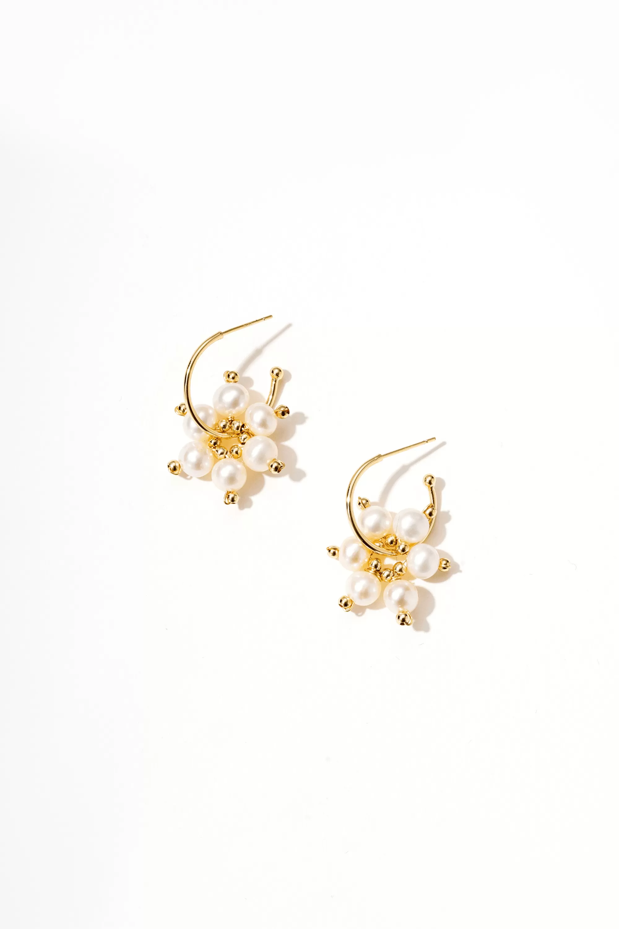 Petala Bloom Pearl Earrings