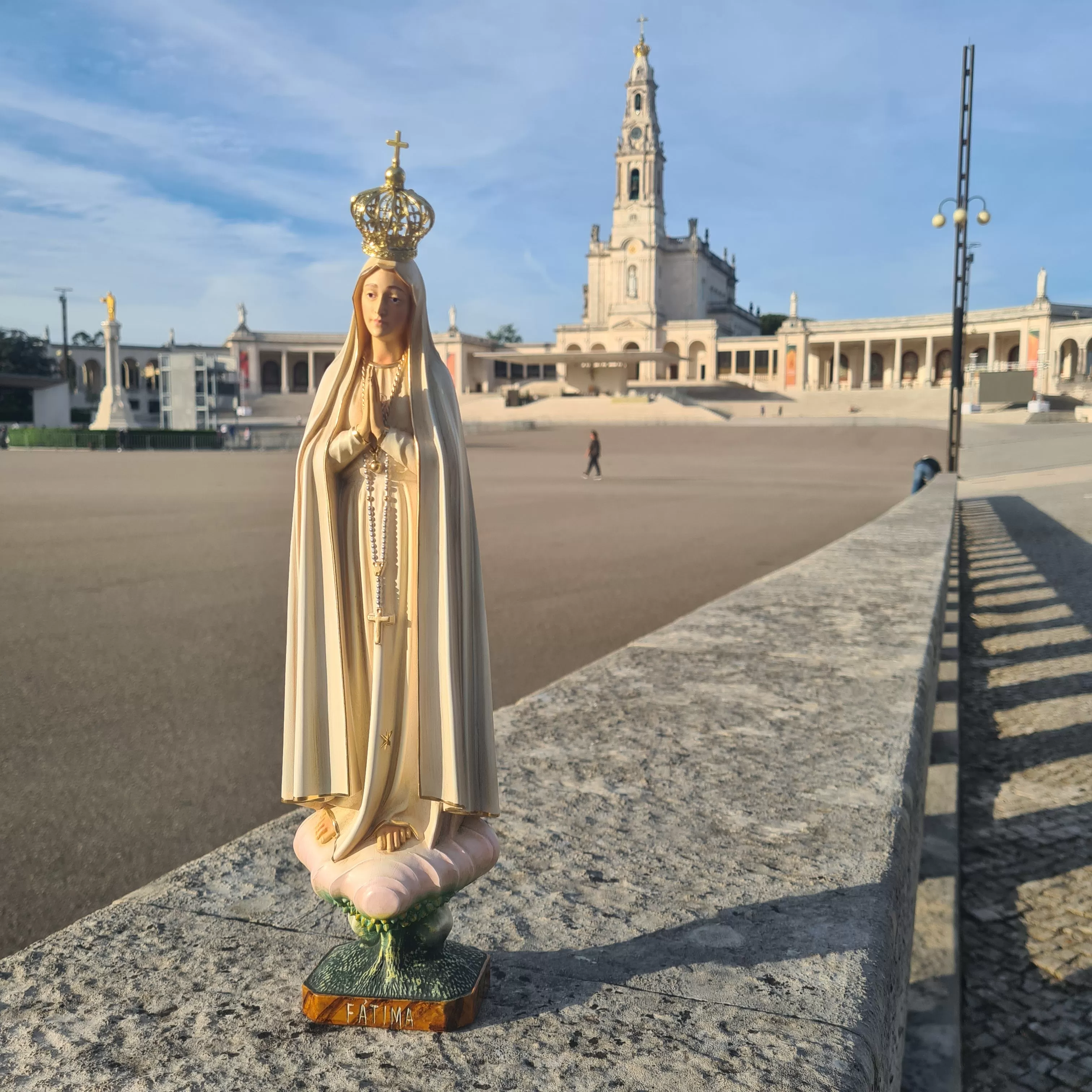 Pilgrim Our Lady of Fatima [Special Edition]