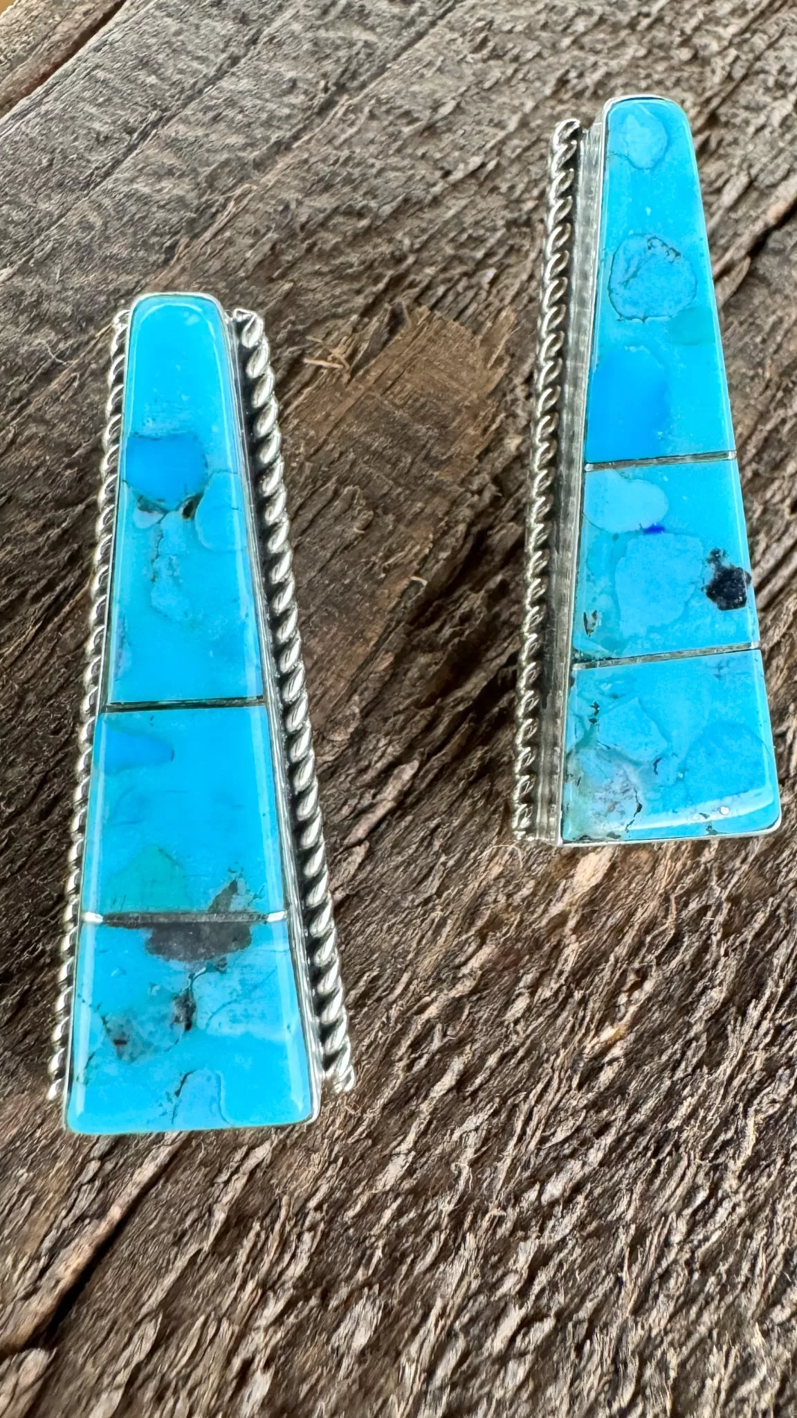 Raton Authentic Kingman Turquoise Earrings