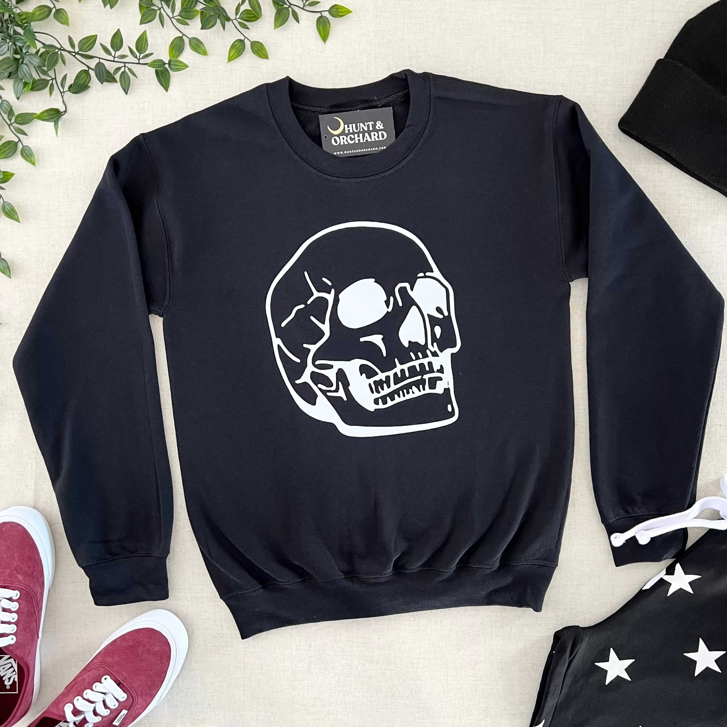 Skull Pullover - Black