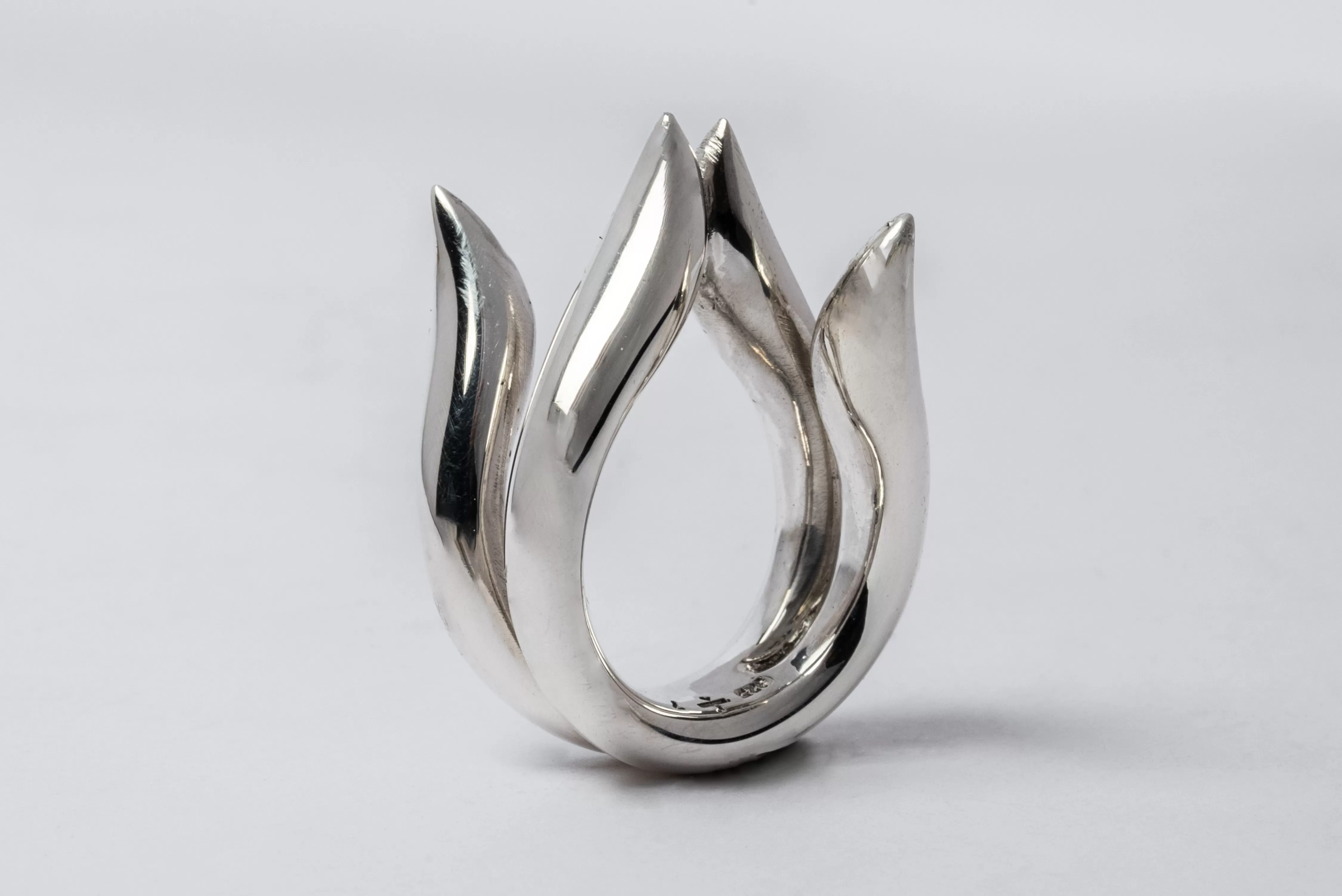 Tatius Ring (Flower 2, Left Mirror, PA)