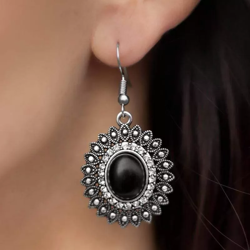 The Academy Awards Black Earrings