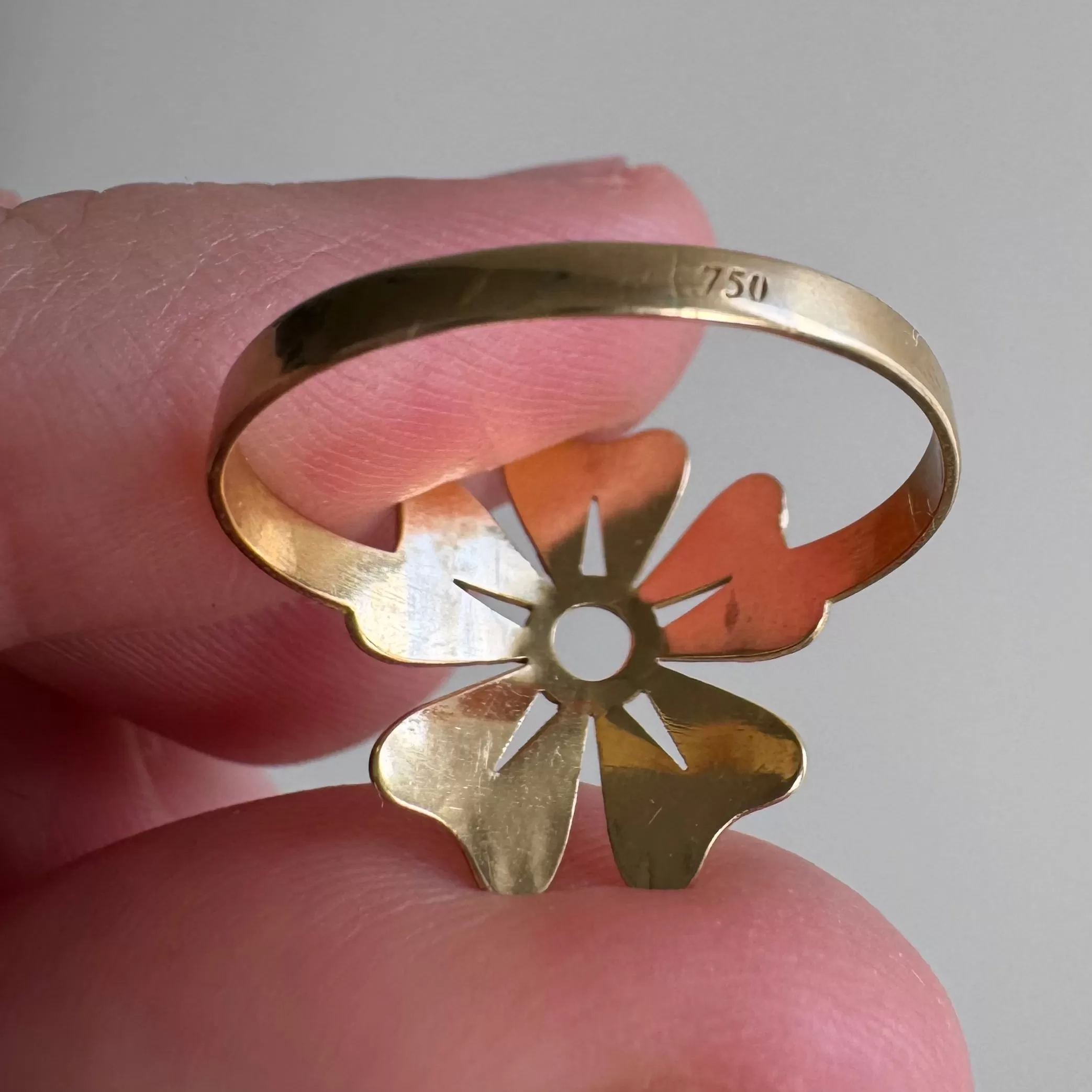 V I N T A G E // star flower / 18k yellow gold floral ring / size 6.5